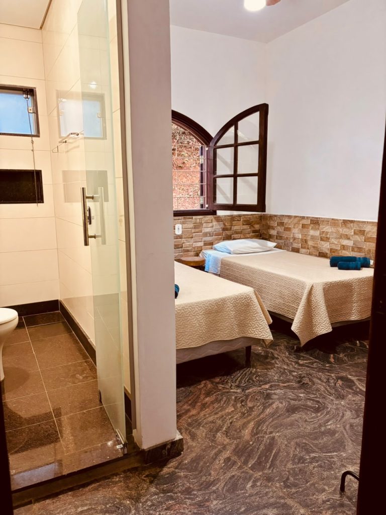 2f5b19ac-b18e-432a-9a30-a9b60d169877